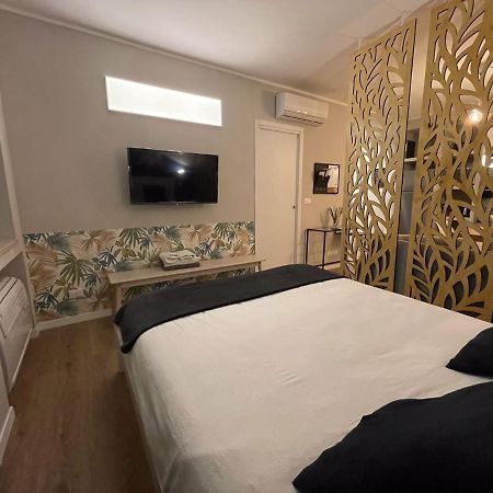 Апартаменты Hello - Modern Studio In Downtown Garden Турин Экстерьер фото